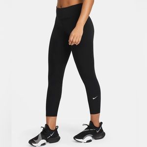 Nike One Dri-fit Women’s Mid-Rise Cropped Leggings